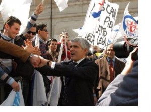 Pier Ferdinando Casini con alcuni giovani dell'Udc a Roma
