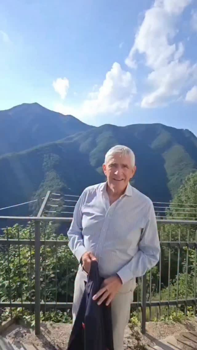 Dopo tante estati passate a Lizzano in Belvedere con i miei genitori ed i miei fratelli, è bellissimo tornare qui.❤️❤️ Le radici restano nel bagaglio della nostra vita, il resto è un' illusione ottica